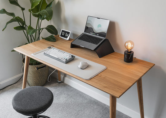 Remotely working mothers. Work-life balance tips tried and tested by Oakywood