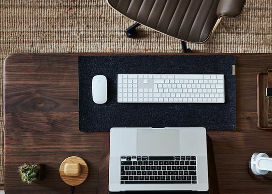 How to organize the desk