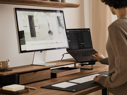 desk shelf laptop mount in use | black,