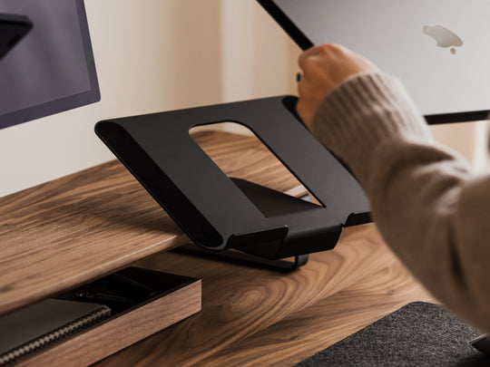 desk shelf laptop mount in use | black,