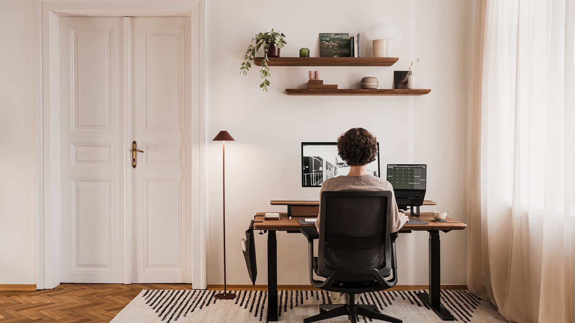 How to stay organized when you're juggling work and motherhood? Oaky-accessories for moms
