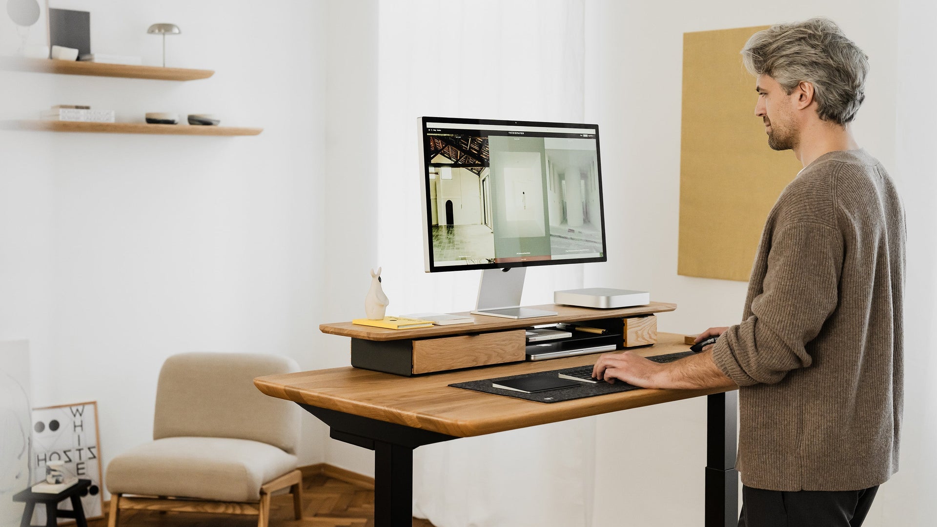Back to the office: yes or no? How to bring a home office vibe to your workplace