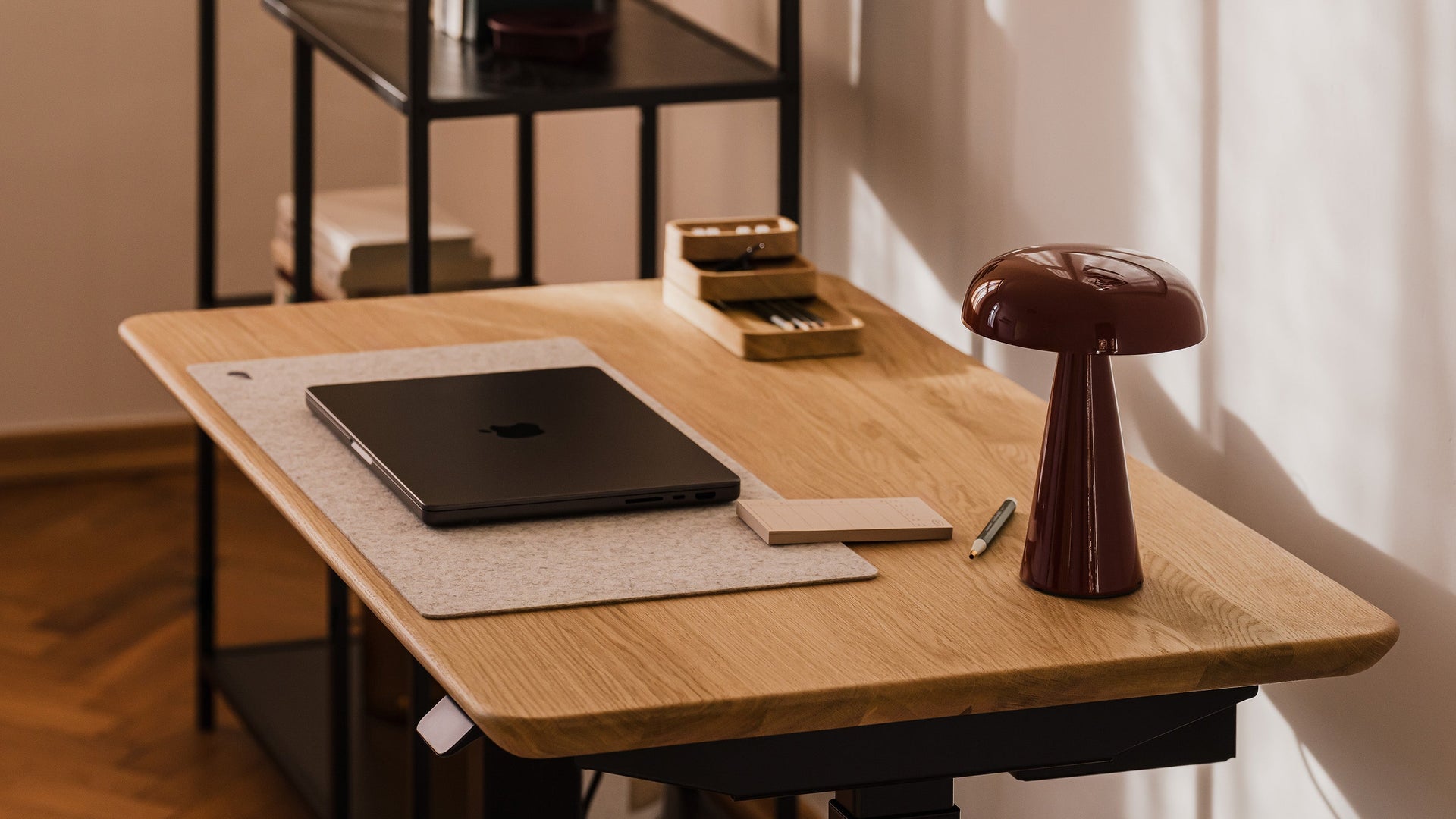 How to set up a home office in a rented apartment