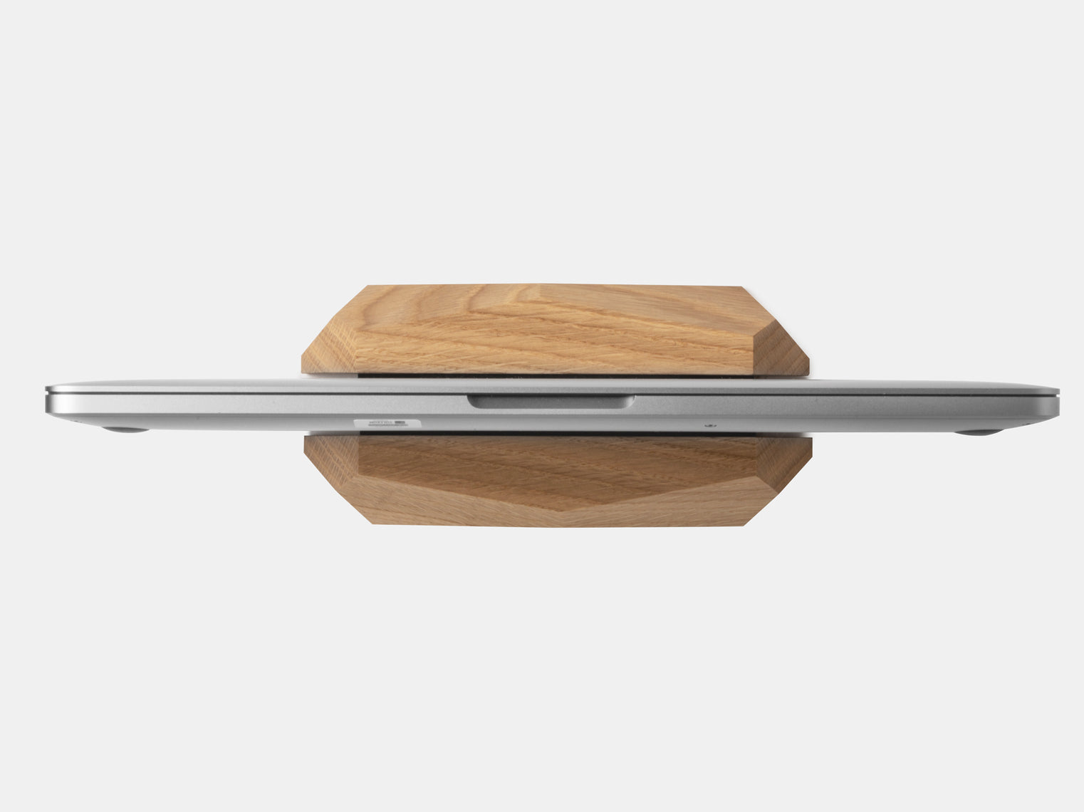 Vertical laptop stand wood -  Italia