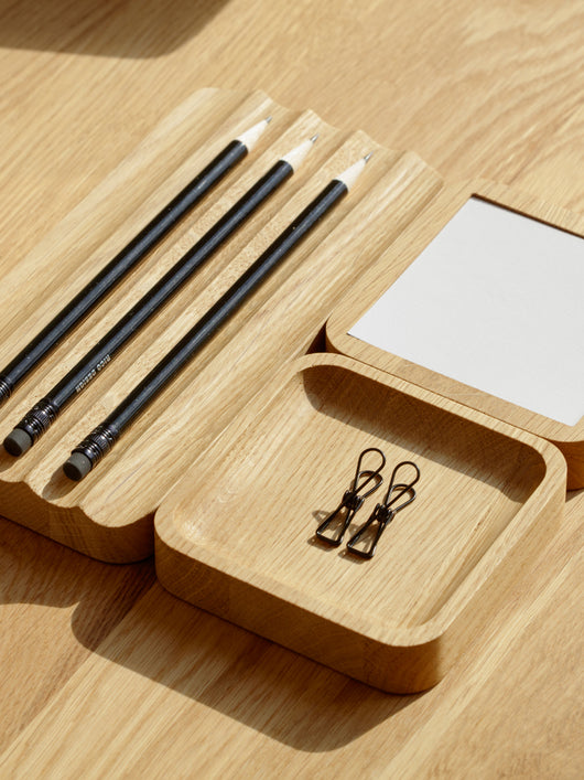 oakyblocks oak small tray desk setup | -