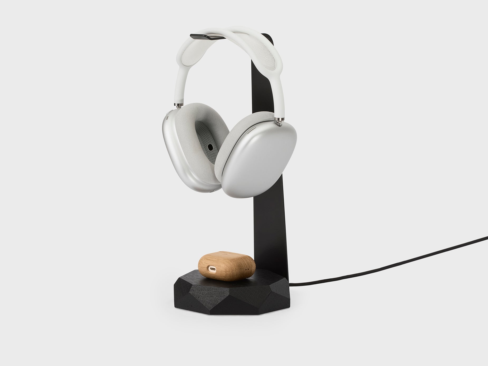 Headphone stand wireless discount charger