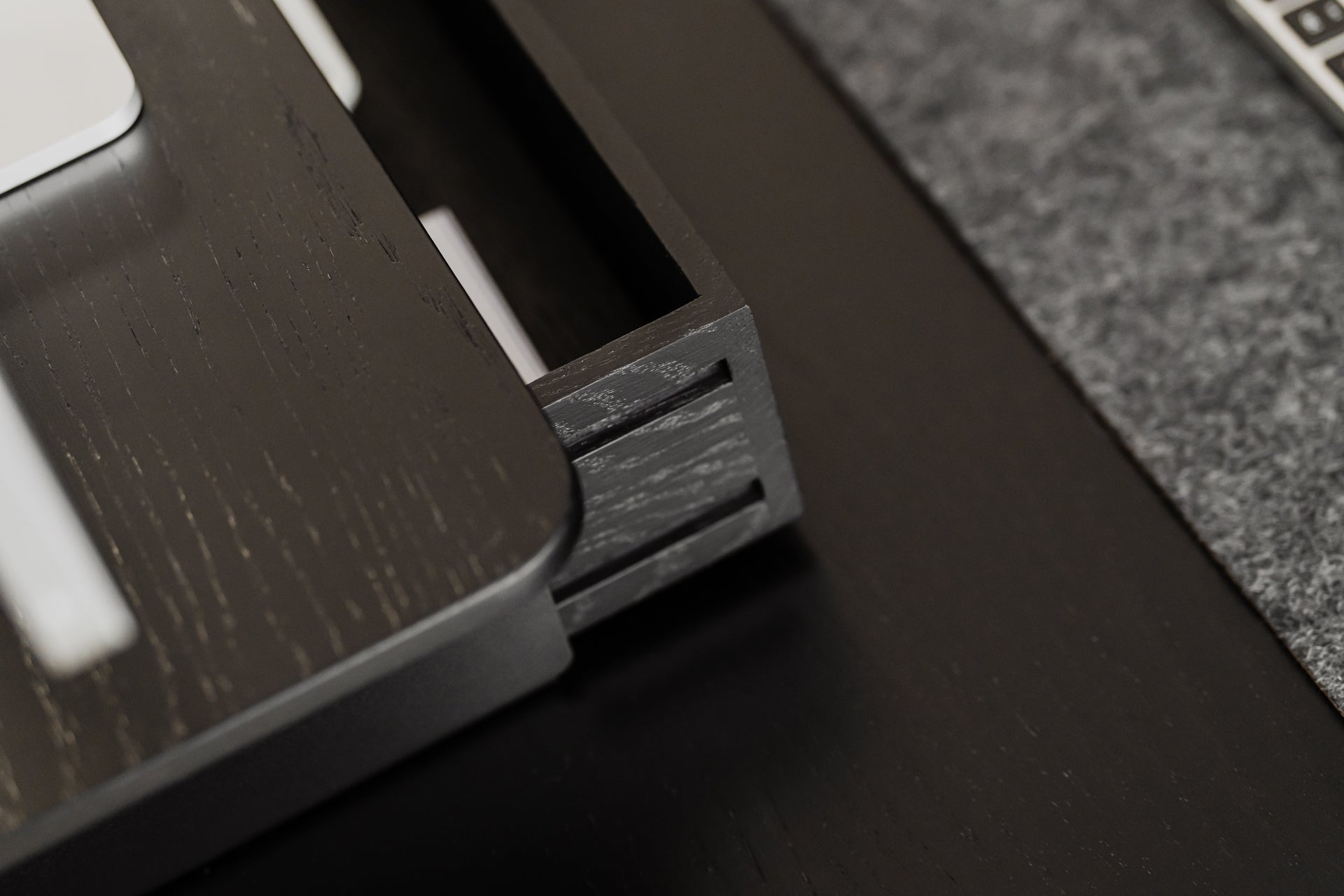 oakywood oak modular drawer with white base closeup | black, ,
