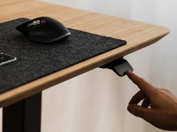 oak veneer oakywood Standing Desk Pro closeup | oak veneer, , 