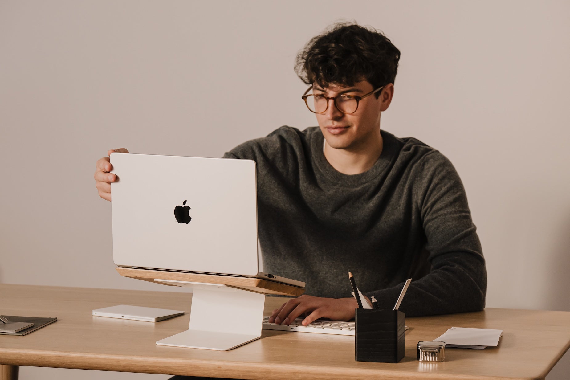 Oakywood Laptop Riser | oak,
