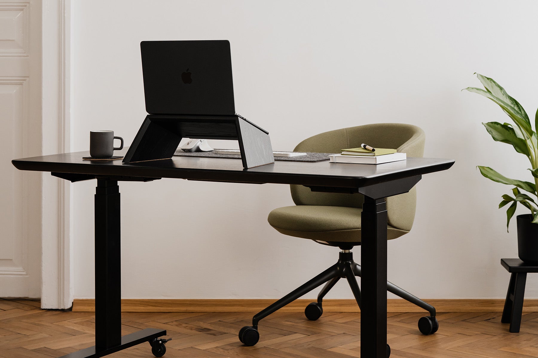 oakywood black wooden laptop stand desk setup | black, 