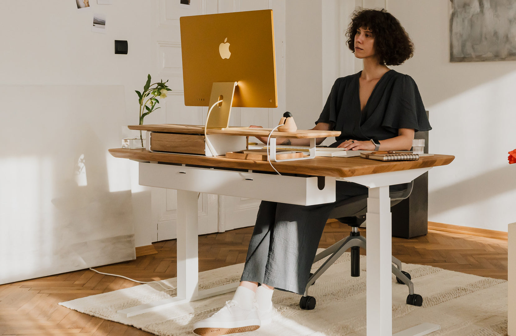 Oakywood standing desk with cable management tray | white,