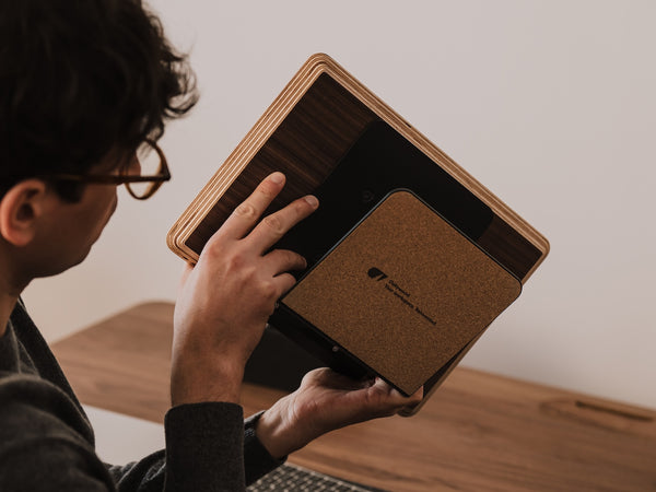 Oakywood Laptop Riser | walnut veneer,