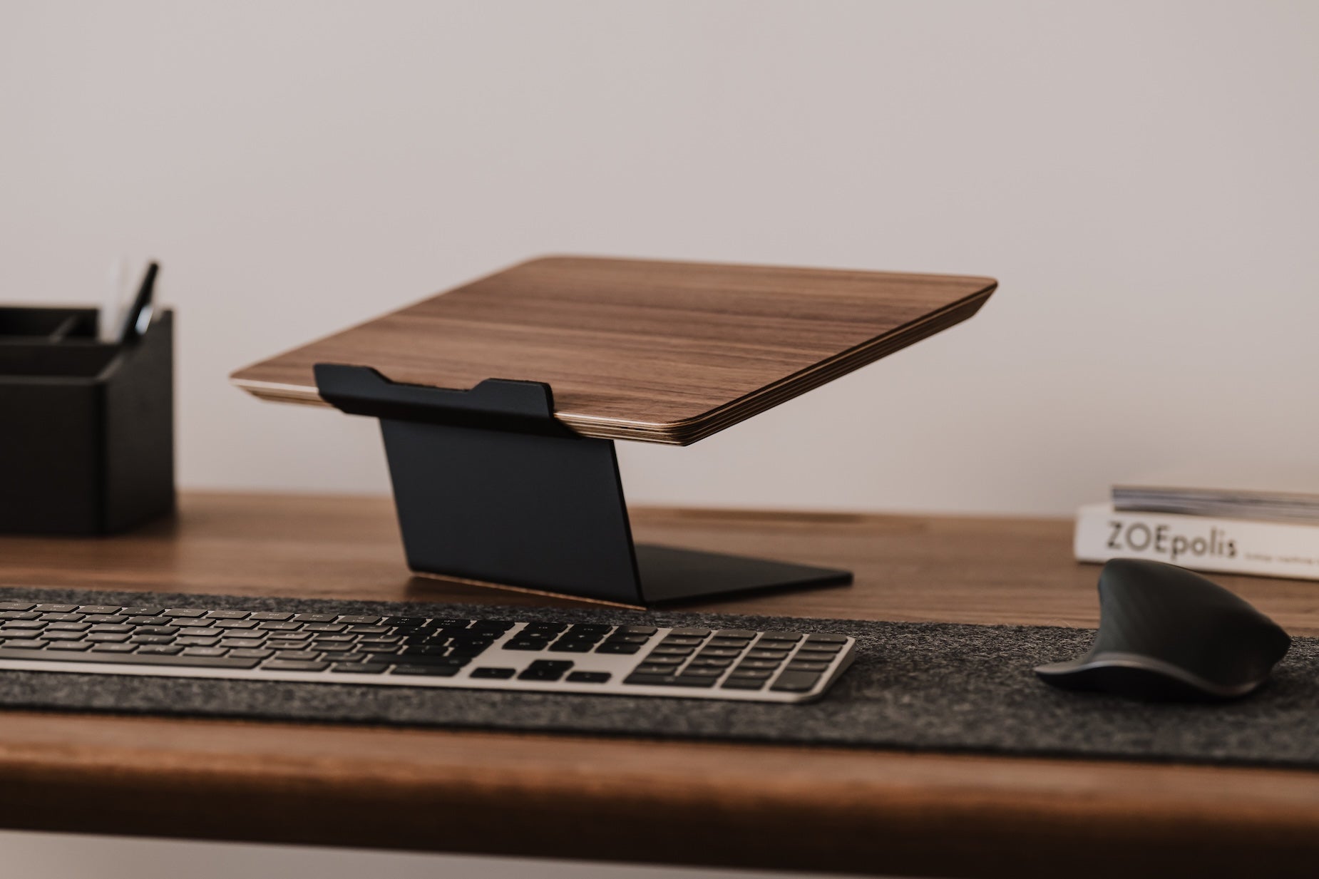 Oakywood Laptop Riser | walnut veneer,