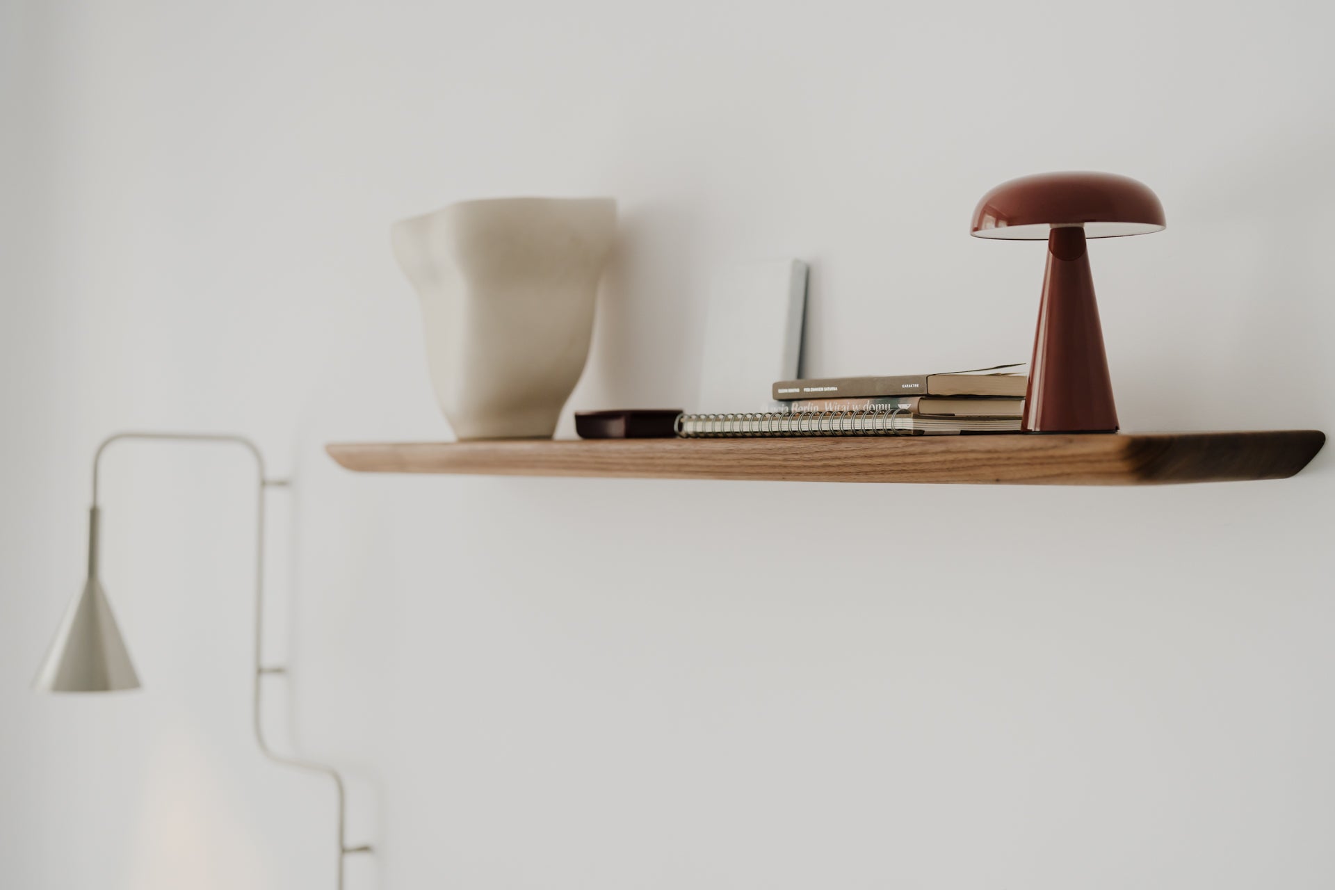 oakywood walnut wooden shelf on the wall | walnut,