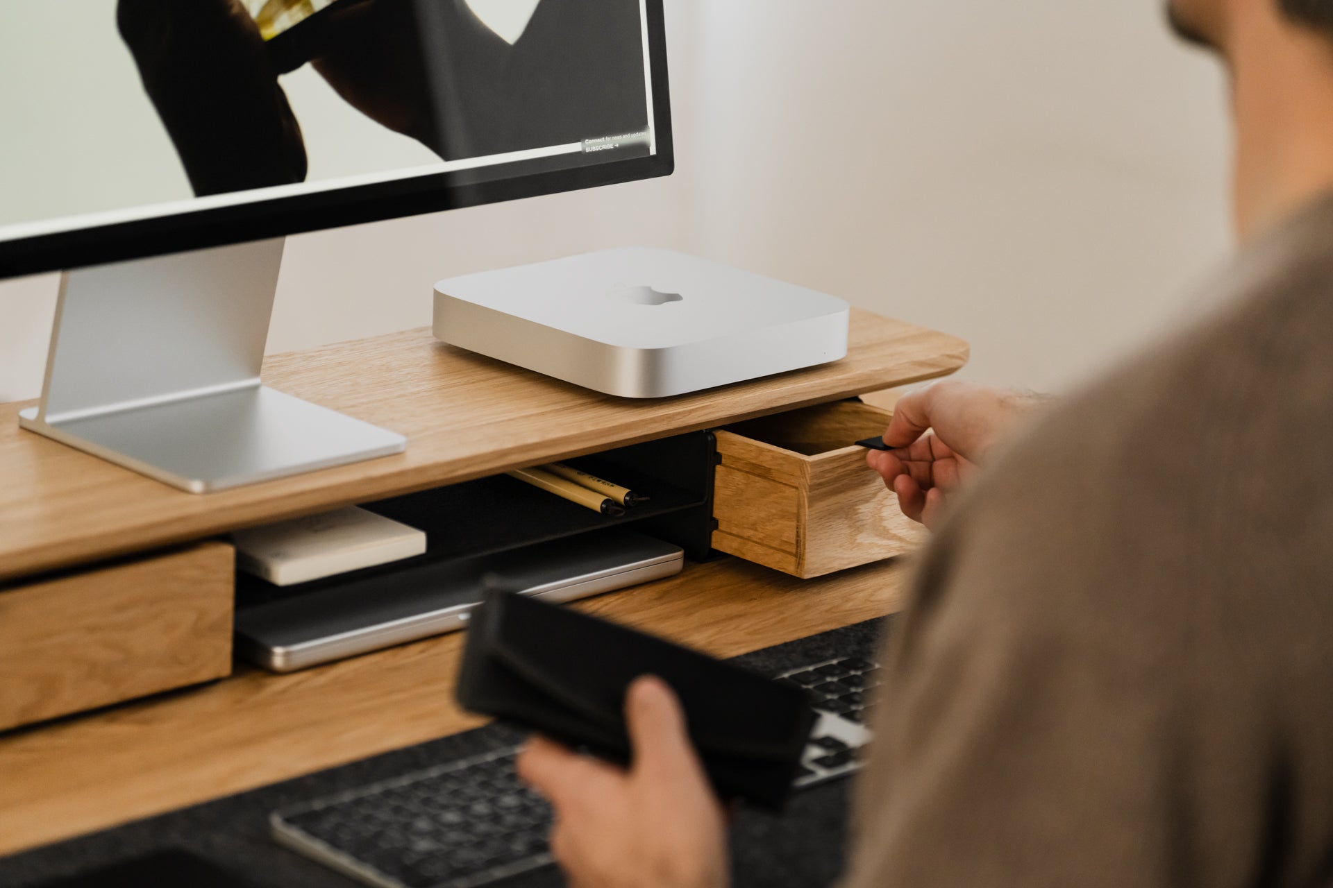 oakywood wooden desk shelf pro, solid wood monitor stand desk setup | oak, single drawer, black