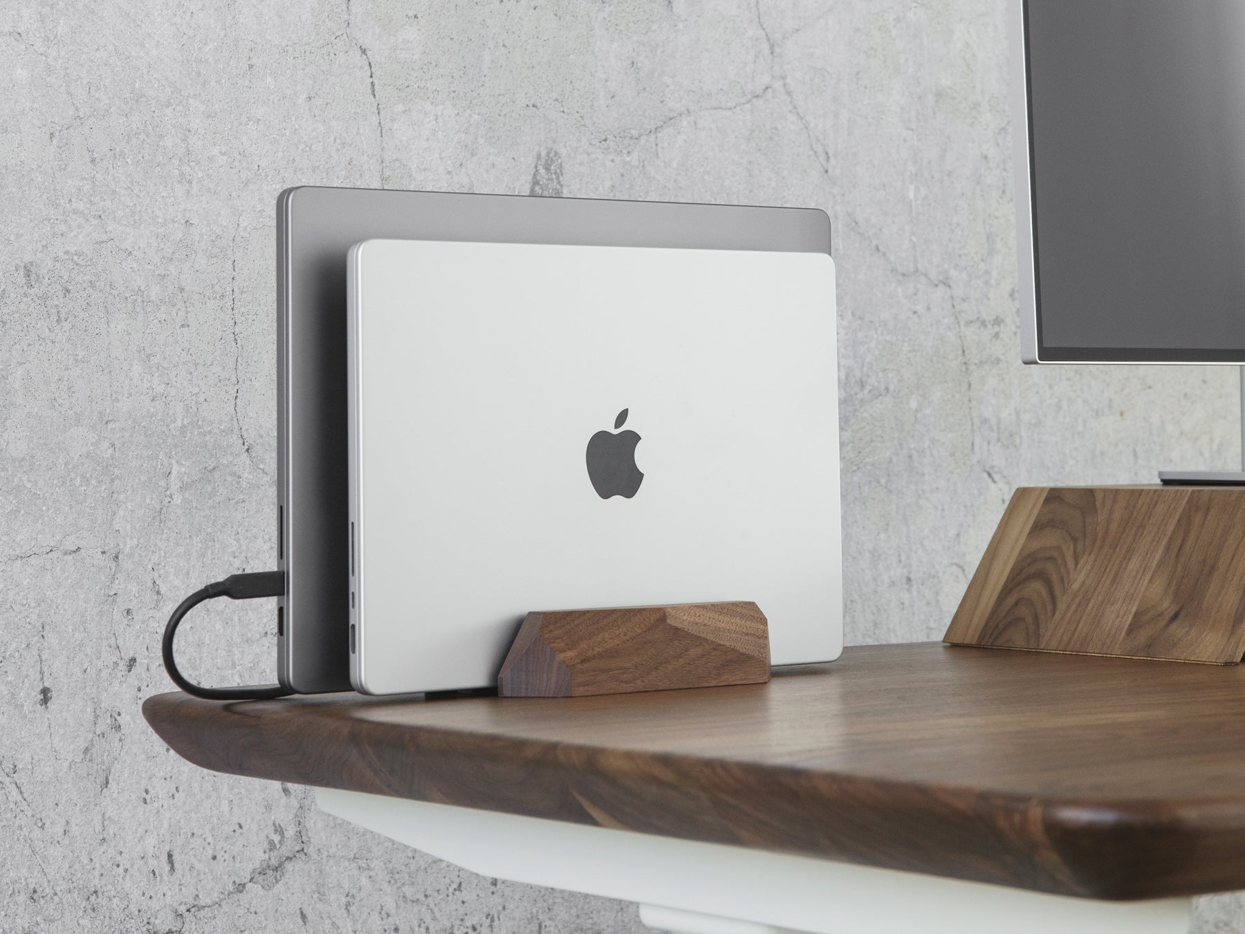 Laptop stand deals for two laptops