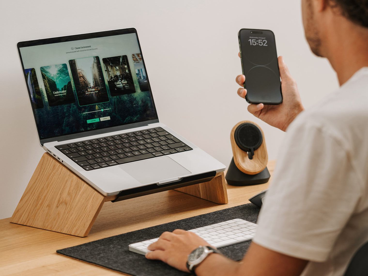 Laptop Stand - Wooden MacBook computer stand