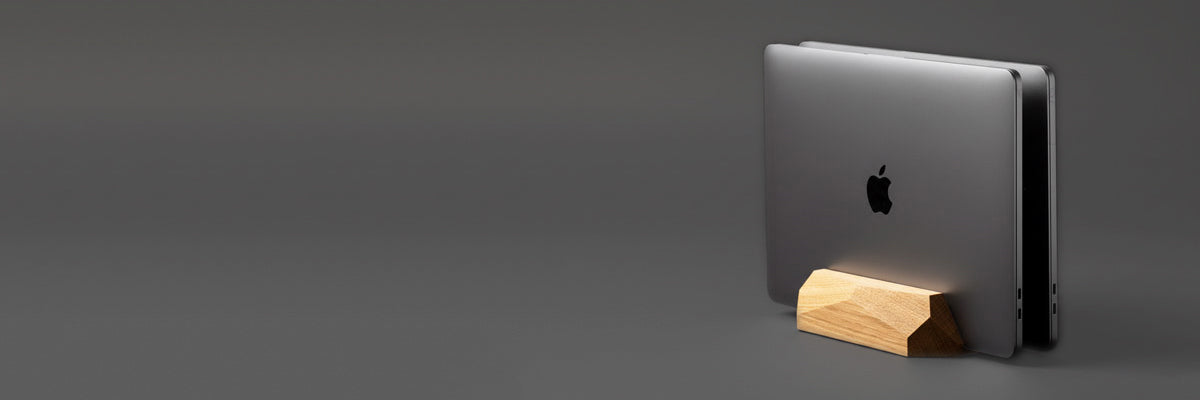 Laptop Dock - Vertical laptop stand | Oakywood.shop