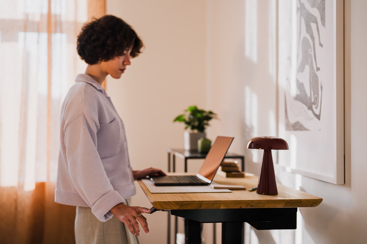 Oakywood’s minimalist height-adjustable desk designed for small offices or home setups | oak, ,