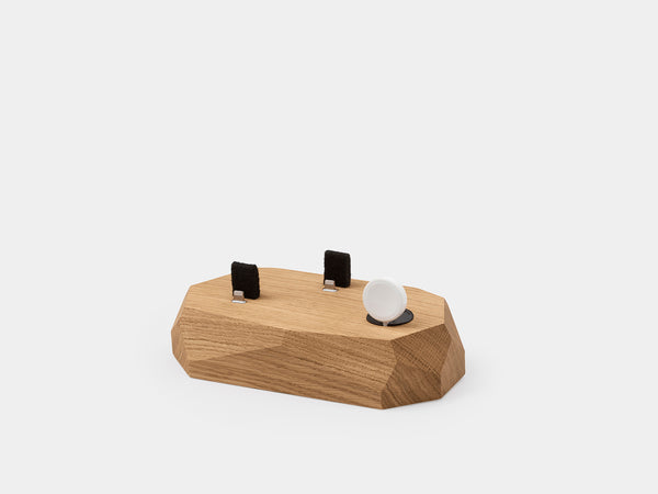 Oakywood Triple Dock in oak with 2x Lightning connectors – convenient charging dock for iPhone, Apple Watch, and earbuds | oak, 2x lightning