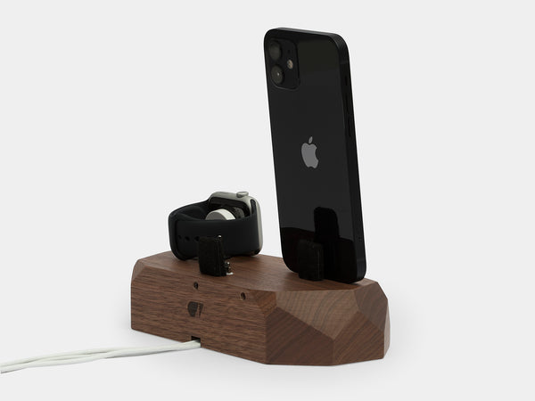 Oakywood Triple Dock in walnut with 2x Lightning connectors – functional walnut dock for charging multiple devices efficiently | walnut, 2x lightning