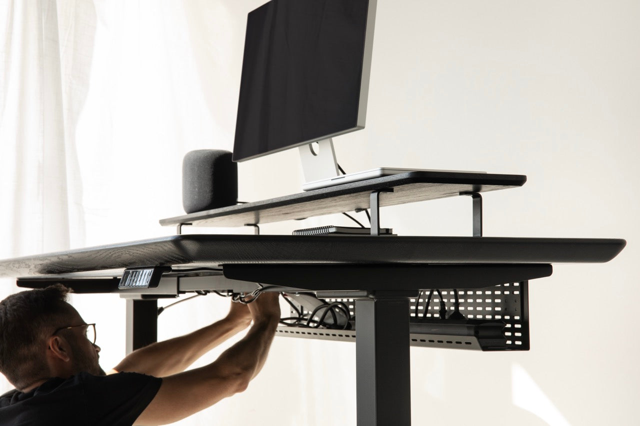 Oakywood Underdesk Organizer Grid in black – premium under-desk grid for tidy cable arrangement | black