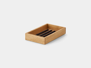 Oakywood Valet Tray in oak – elegant tray for organizing keys, notes, and gadgets | oak, small