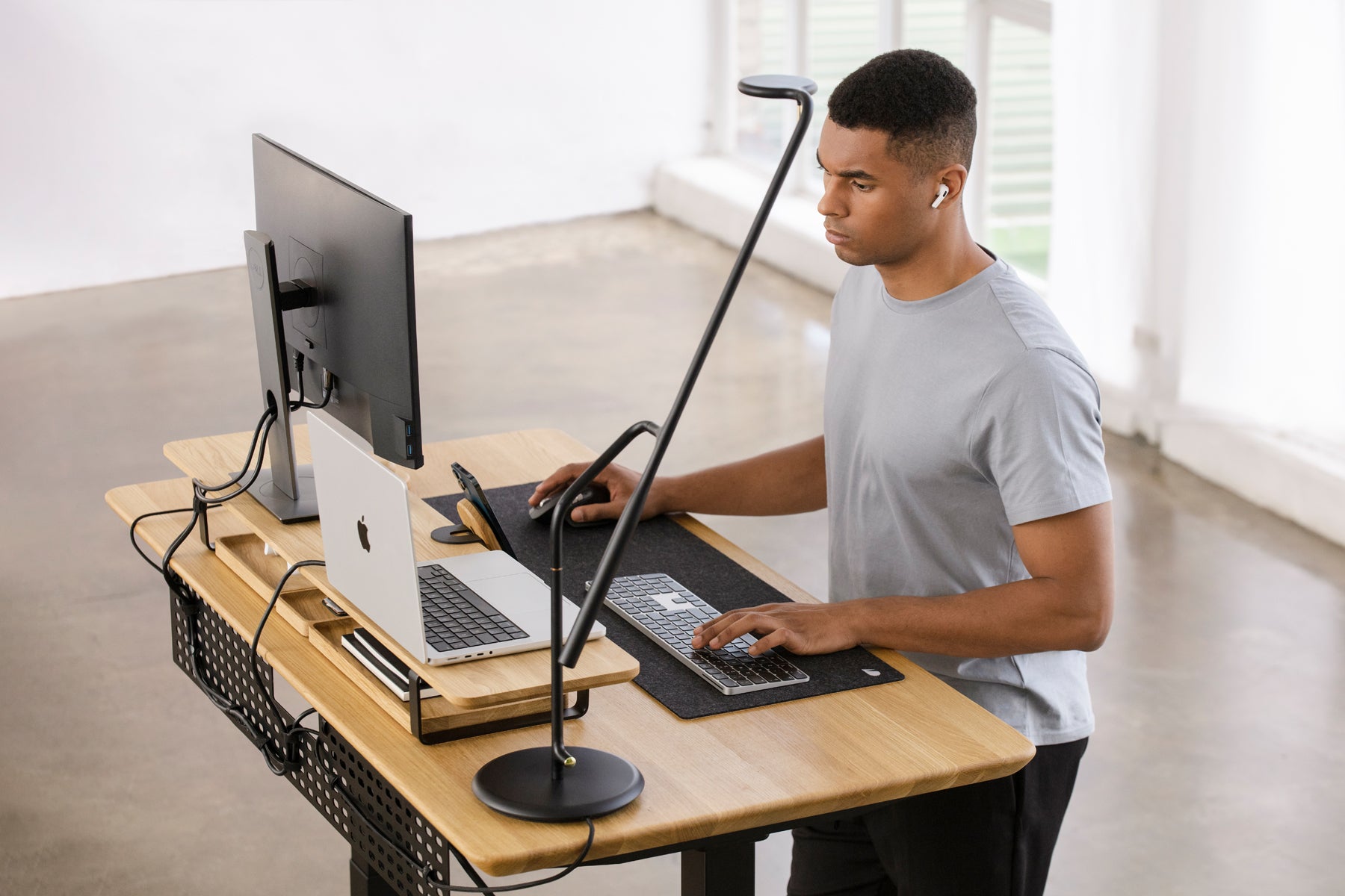 Standing shop desk surface